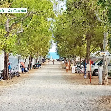 Costa Splendente Sul Mare Campsite Le Castella (Calabria)