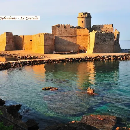 Costa Splendente Sul Mare Campsite Le Castella (Calabria)